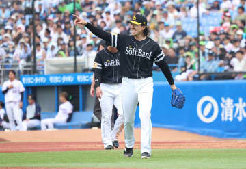 【ソフトバンク】上沢直之が今季55戦目でチーム初完投！　「得意ではないですが…」打撃でもプロ初打点