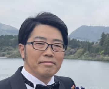「土下座して勘弁してくださいって言った」鈴木拓、佐藤仁美さんとの"山賊飲み"を暴露