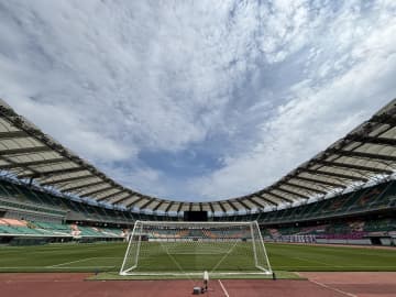 13時35分に静岡頂上決戦がキックオフ　浜松開誠館vs藤枝東