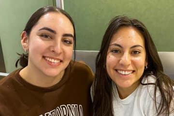 「アメリカに売っていないからたくさん持って帰る」　アメリカ人姉妹が夢中になった日本での買い物　「天才ね！」と絶賛したアイテムとは