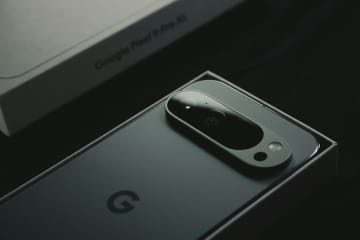 次期「Google Pixel 10 Pro」の試作機が流出！ 現行モデルとの違いを探せ
