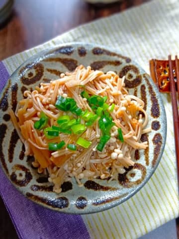 【ピリ辛コチュジャン味のえのき】火を使わずレンジで即完成～！