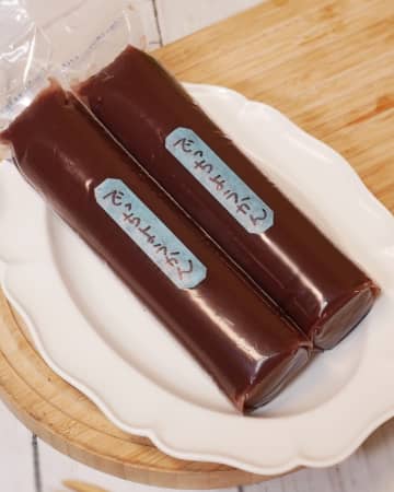 100均の氷棒で簡単！ひんやりおいしい「スティックでっちようかん」の作り方