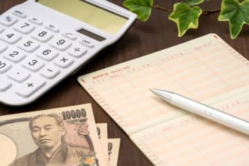 40代の子育て世帯、親に「40代なら1000万円以上は貯金がないと」と言われ衝撃！ 実際そんなに“貯金がある人”はどれくらい？「平均値・中央値」を確認