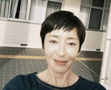 「誰だか分からなかった」宮沢りえの別人級イメチェンに驚きの声　衝撃の変ぼう姿を公開「個性が爆発してる！」