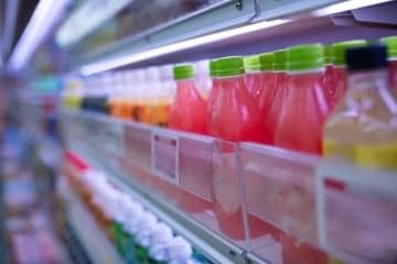 29歳・年収250万円男性「ごほうびが減ってみじめ」アイスもジュースも断念した物価高の暮らし