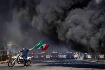トランプ米大統領、ロサンゼルスに州兵派遣　移民摘発めぐり抗議デモ