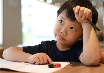 勉強のやり方が分からないと悩む子どもには「宿題」の有効活用がおすすめです。