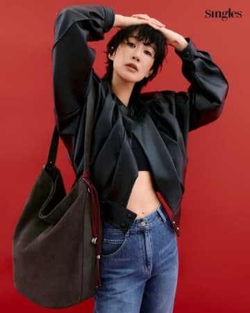 ホン・ジンギョン、センスが光るバッグコレクションを発表「年月が経っても娘が持ち続けられるアイテム」
