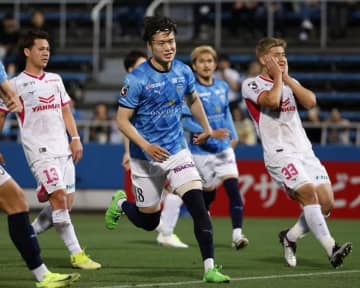 横浜FCが奇跡の逆転勝ち！ ３点ビハインドで迎えたホーム第２戦で３発→延長戦で櫻川が決勝弾！ 合計５－４でセレッソ粉砕、ルヴァン８強進出