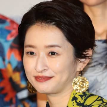 島袋寛子が元SPEED唯一の勝ち組に 大好評「対岸の家事」で《演技うまい》と女優の評価が急上昇！