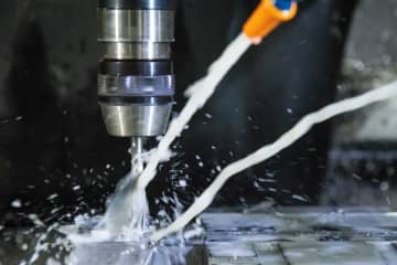 「エンシュウ」不振の工作機械で構造改革を加速　人員削減やロボット企業の買収なども