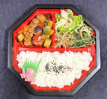 野菜たっぷり野菜で減塩！コラボ弁当第3弾　富津市、スーパーと連携　千葉、茨城の23店舗で発売