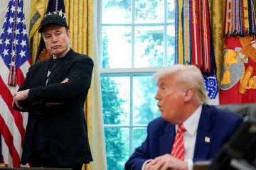 トランプ氏激怒で「決裂バトル」泥沼化　マスク氏への〝究極の意地悪〟国外追放の可能性も