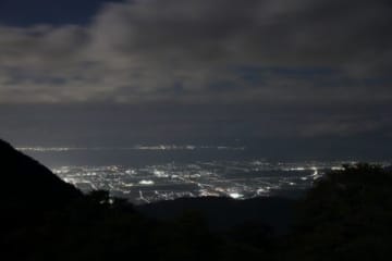 夏でも涼しい！？滋賀県最高峰！山頂駐車場で車中泊☆【2025年伊吹山ドライブウェイ夜間特別営業】満天の星空＆ご来光を眺めよう！