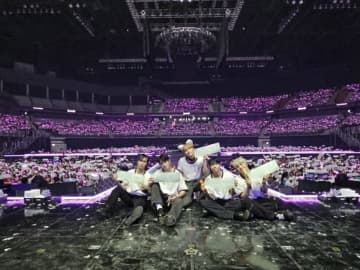 ASTRO、3年ぶりの韓国コンサートでファンと再会「ムンビンが見たがっていた瞬間…6人で一生懸命に準備」