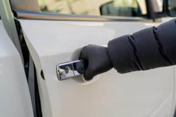 盗難被害にあう自動車は「トヨタ」ばかり　上位10車中8台、古いクルマも狙われる