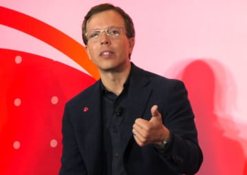 RHEL 10、OpenShift Virtualization、そして推論AI――、AI時代に向けてRed Hatが示した“what's next”への布石