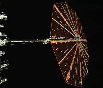 中国の惑星探査機「天問2号」、円形フレキシブル太陽光パネルの写真公開