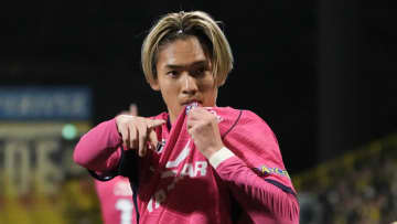 20歳の日本人FW、欧州強豪への移籍が決定！クラブW杯でレアル・マドリーと対戦へ