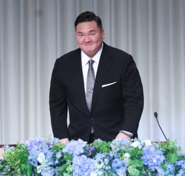 白鵬が弟子９人の引退理由告白「大島部屋を希望したが同じモンゴル出身はダメだと」