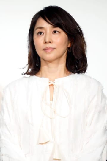 「マジすごい！」石田ゆり子のトレーニング姿に驚きの声「素晴らしい体幹！」「これ立つだけでも難しいやつ」