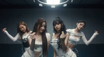 KISS OF LIFE、タイトル曲「Lips Hips Kiss」MVを公開…フェミニンなムードあふれるダンスを披露
