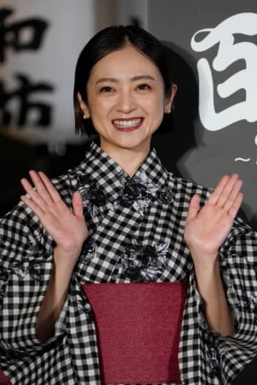 安達祐実、黒色のキャミソール姿を披露「エレガント」「何そのかわいい服」と絶賛の声