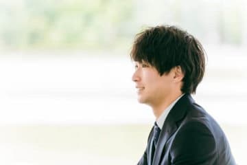 20代対象の採用活動...応募者との接触率向上の取り組み　3位「面接前のカジュアル面談、2位「会社説明会」、1位は？
