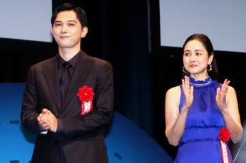 吉沢亮、30歳で15歳演じゼロから手話…主演作が日本映画批評家大賞4冠「この上ない光栄」