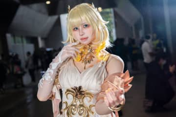 【コスプレ】ギリシャ彫刻のような美しい黄金比を魅せる！『崩スタ』アグライアの美女レイヤーが神話の世界を奏でる【写真9枚】