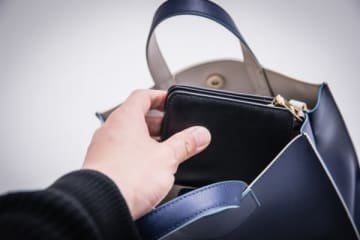 バイト先で財布なくした？ 現金抜かれた状態で発見　駅員に届けた「太った男」の正体は……