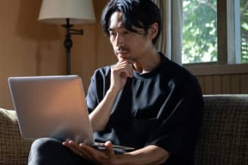 積立投資歴10年以上・「継続すること」「感情で売買しないこと」を徹底する42歳男性の運用実績