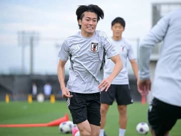 「正直、できる状態ではなかった」悪夢の２部降格に涙した日本代表MFが明かした“驚きの事実”「もう練習してなかったんで…」