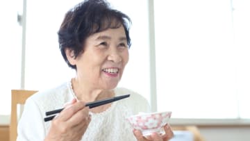 2,000円の備蓄米に涙した76歳〈年金月10万円〉の現実。「来月も買える？」安堵の先に見えた〈底なしの不安〉