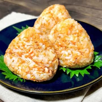 【サケは絶対焼かないで！】焼くのやめたら劇的に変わる！！ふっくら仕上げる神テク♡