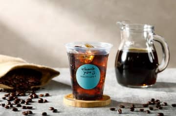 【ローソン】子どもたちの未来を照らす一杯！芳醇な香りのエチオピアシダマをブレンドした『水出しコーヒー』新発売　～売上の一部をエチオピアの孤児院へ寄付～