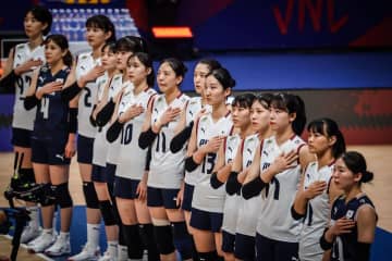 「ますます大きくなる韓日格差」韓国女子バレー開幕４連敗で“強豪の面影なし”。暗黒期に母国メディアが悲鳴【ネーションズリーグ】