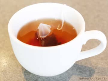 カップから出す時の液だれは防げる？　メーカーの回答「ティーバッグの底を…」