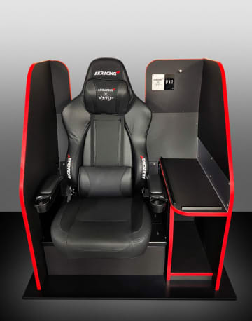 新宿ピカデリーに「AKRacing BOXシート」。長時間鑑賞でも体の負荷軽減