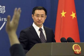 中国の報道官「日本は理性的に」　空母2隻の活動で