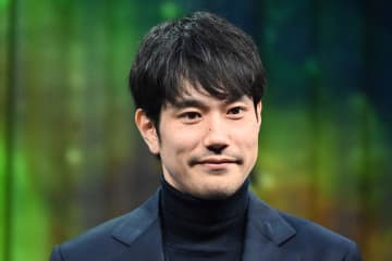 ローソンの“1125kcal”焼きそば…40歳・松山ケンイチはペロリ　SNS衝撃「凄いなぁ～」「若げ」