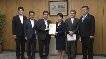 犯罪被害者の休暇制度・「被害者手帳」交付など支援体制拡充求める提言提出　自民・司法制度調査会