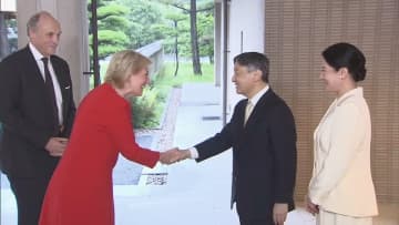 両陛下と愛子さまがベルギー・アストリッド王女夫妻と懇談　皇后さまは長年親交の王女とチークキスで再会喜ぶ