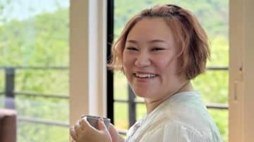 バービー 家族と一棟貸しホテルを満喫！地元・北海道に弾丸帰省 自然に癒やされ「リラックス姿が微笑ましい」とファンほっこり