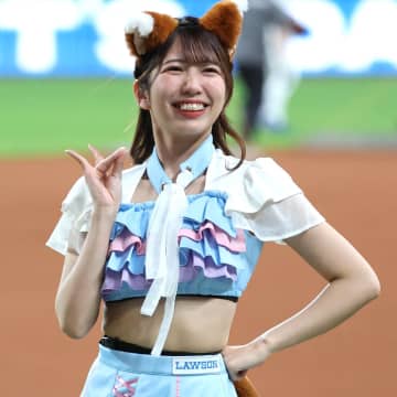 「これまじで可愛いぞ！」ファイターズガールがお披露目した期間限定“アイドルばりコス”姿にネット熱狂！「眺めているだけで幸せ」「つばみも最高でした」