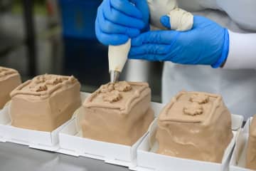 トップス、関西・近畿へ本格進出！「あべのハルカス近鉄本店」にケーキ・焼菓子販売店を6月25日(水)にオープン　60年変わらない唯一無二の味を関西へ