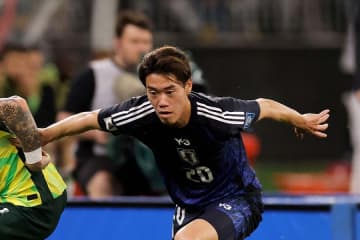 サッカー日本代表戦で「こんなの見たことない」　21歳の背中にネット騒然「ギッチギッチやん」