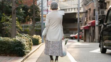 このまま死ぬまで我慢の日々…年金6万円・68歳専業主婦、定年退職した夫との暮らしに「もう限界」。心は離れているけれど、一緒に生きる選択をしたワケ【CFPの助言】