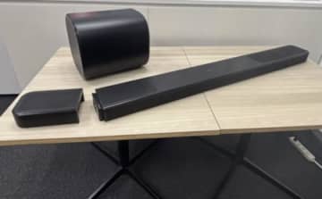 完全ワイヤレスサラウンドシステムが進化！ JBLの「BAR 1300MK2」をクラウドファンディングで